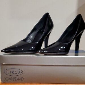 Joan & David Black Pumps